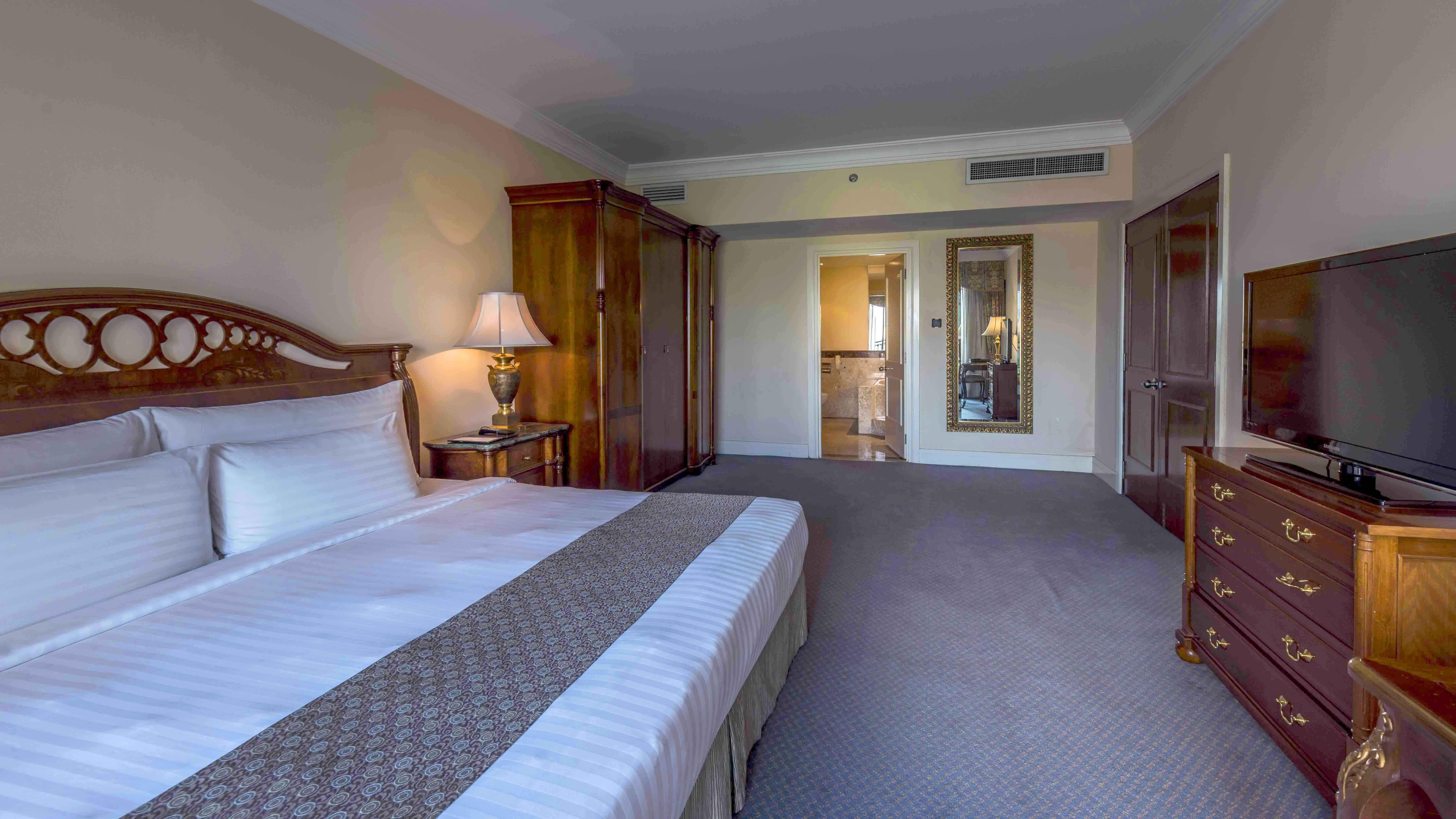 Palace Of The Golden Horses Seri Kembangan Esterno foto A room at the hotel
