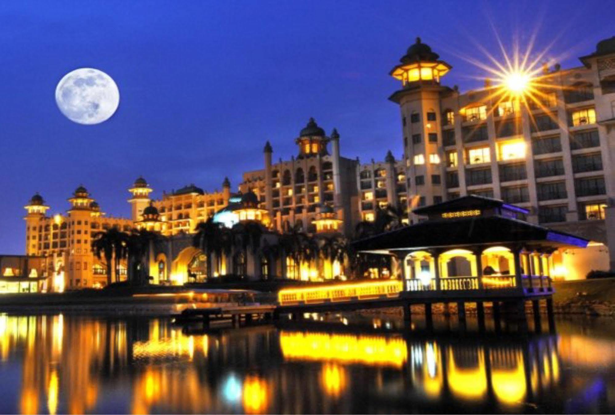 Palace Of The Golden Horses Seri Kembangan Esterno foto The Atlantis Resort, Paradise Island